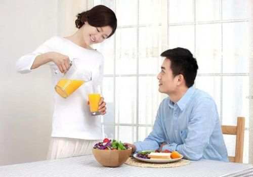 离婚后孩子的继承权归谁抚养